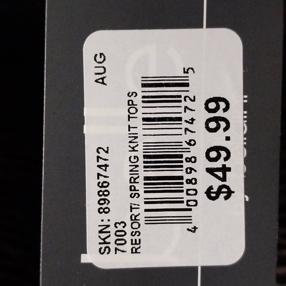 NWT Short sleeved button down top - Picture 4 of 4